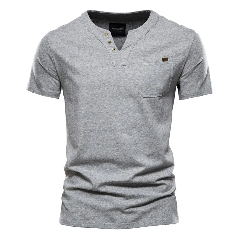 Camisa Masculina de Algodão Gola V